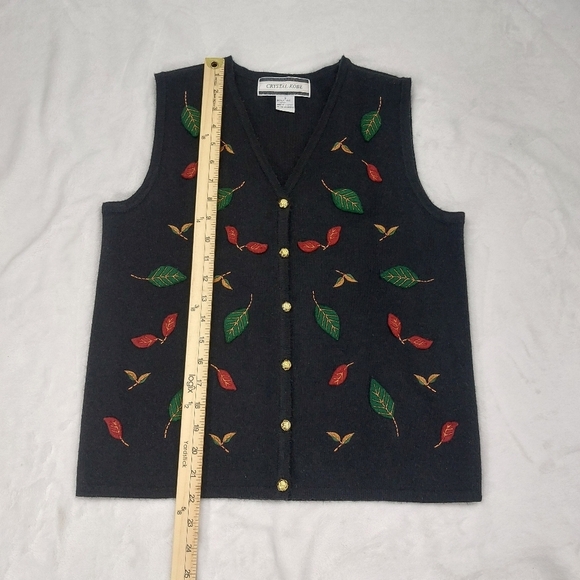 CRYSTAL KOBE WOMEN VTG BLACK FELT LEAF EMBROIDERED BUTTON FRONT SWEATER VEST S - Picture 3 of 6